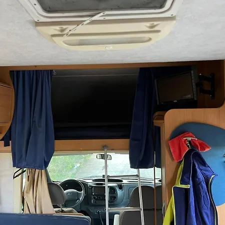 Botel Camper Motorhome Albania Loreli Tirana