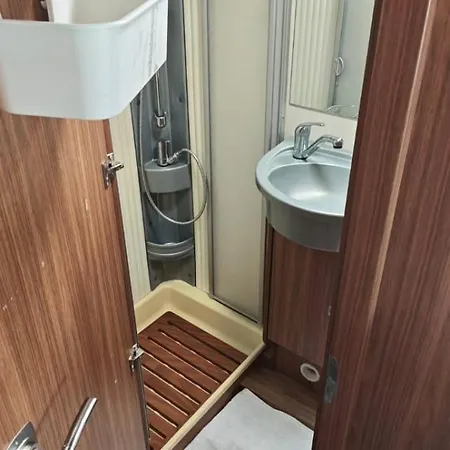 Camper Motorhome Albania Loreli
